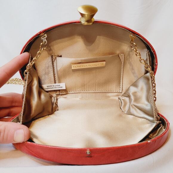 Sondra Roberts red croc embossed leather oval hard case cross body bag - Picture 9 of 14